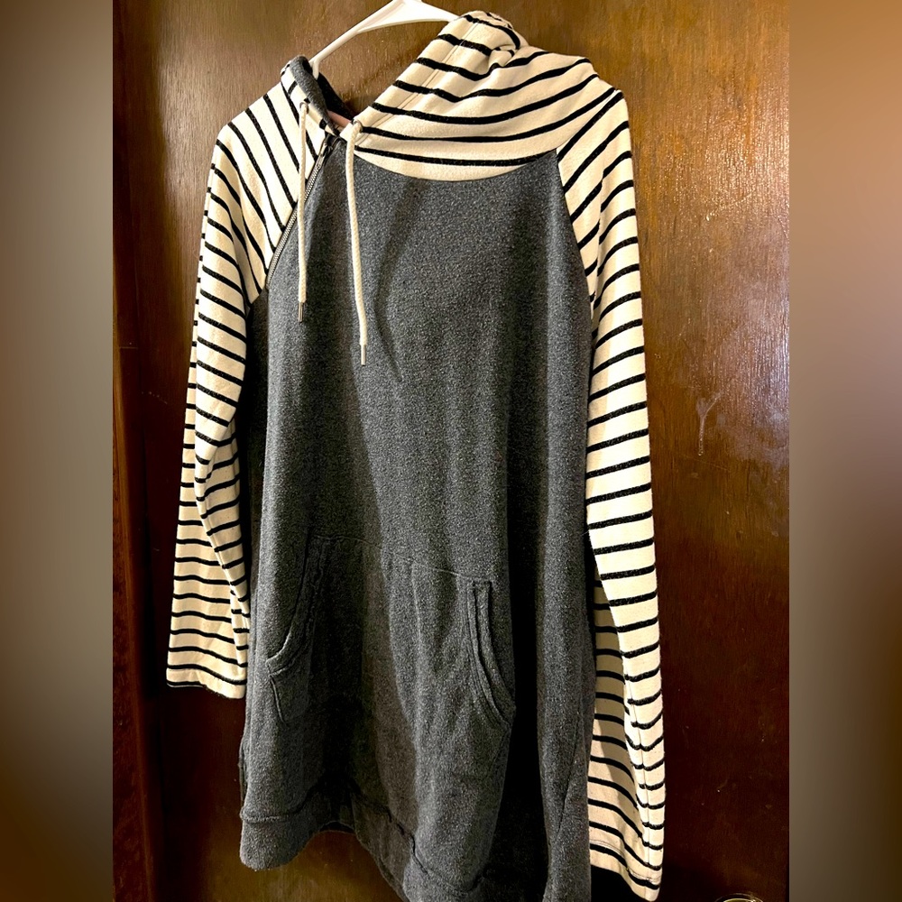Maurice’s tunic length sweater hoodie, gray with stripes, some large